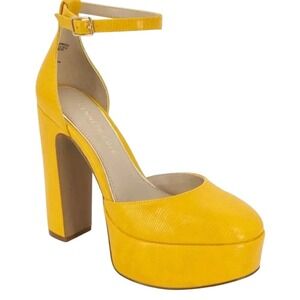 Kenneth Cole Reaction Yellow‎ Platform Heels Ankle Strap Chunky Heel 9.5 NWT